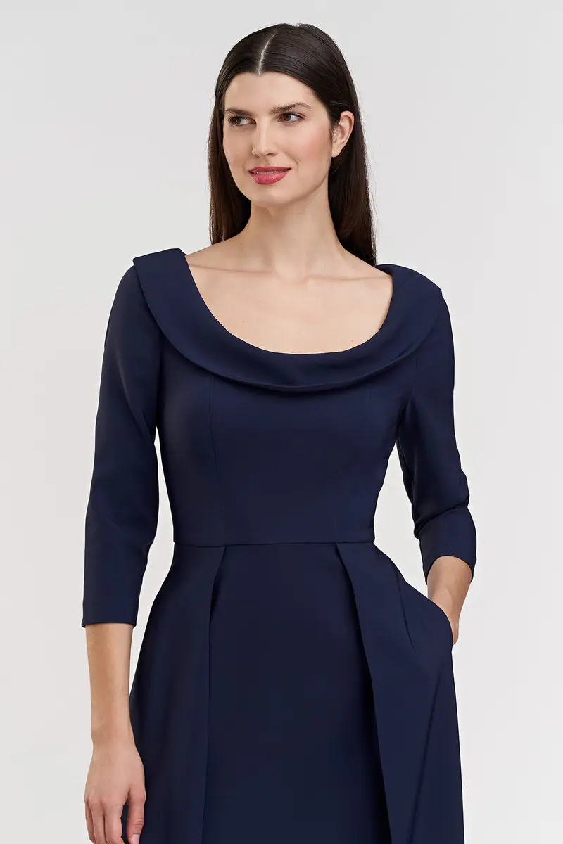 Arwen Walk Thru Gown 2