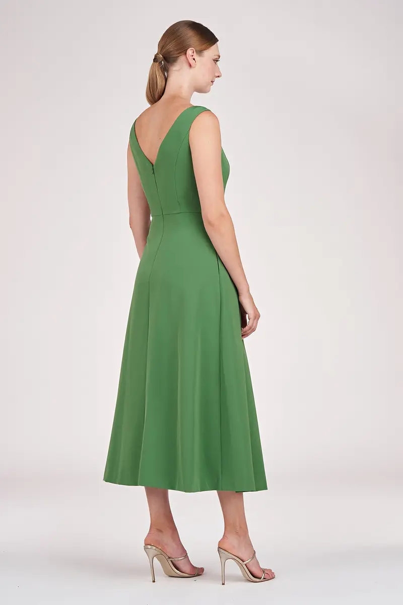 Prewitt Keyhole Bateau Tea-Length Pleated Dress